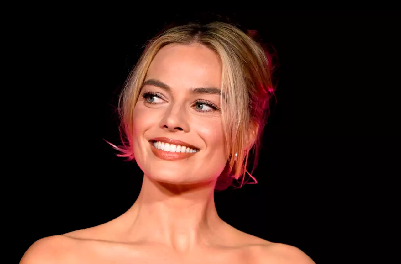 Margot Robbie Wears Pink Minidress From Turkish British Designer Dilara Findikoglu at ‘Barbie’ London Photo Call