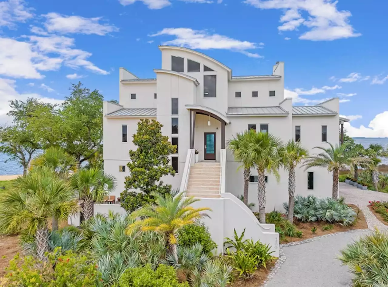 This $3.6 million Panama City mansion offers a private island getaway