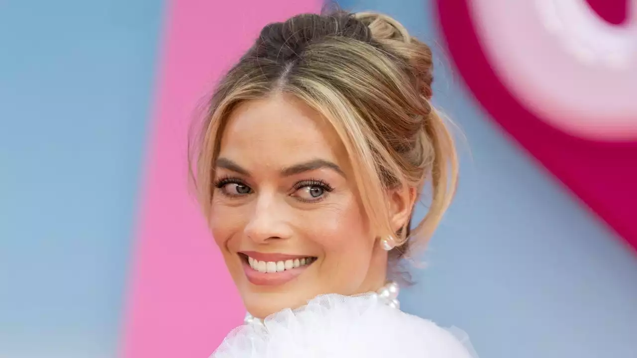 Margot Robbie Keeps Finding New Ways to Wear All Pink, All the Time