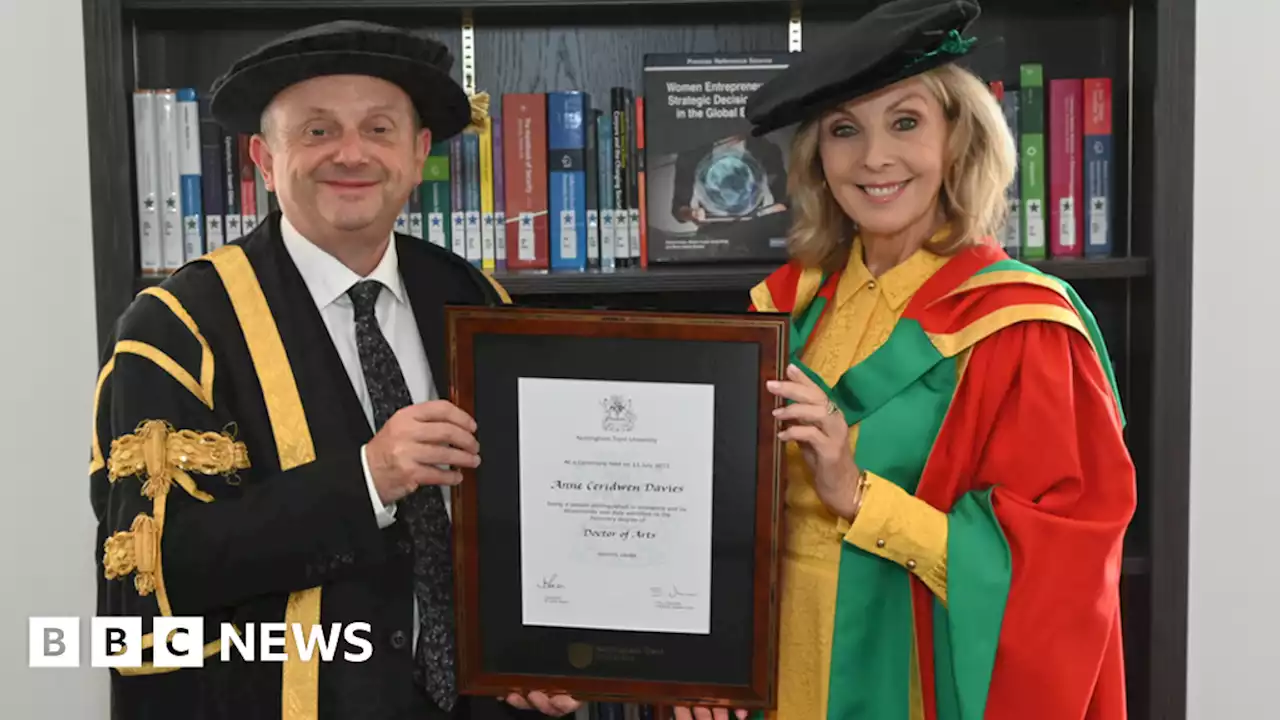 Anne Davies: BBC East Midlands Today presenter gets honorary doctorate