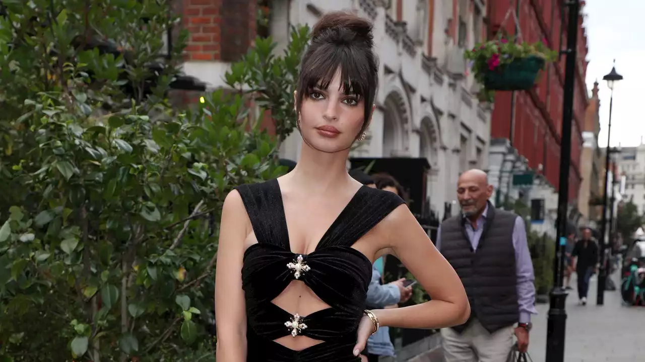 Emily Ratajkowski Puts A Playful Twist On An LBD In London