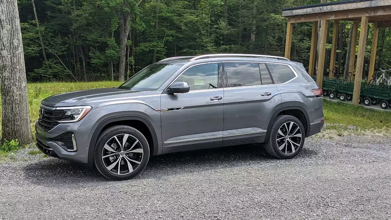 We're Driving The 2024 VW Atlas And Atlas Cross Sport: What Do You Want To Know? | Carscoops