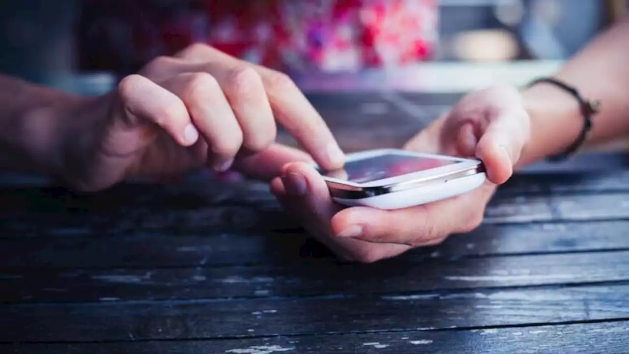 Le 12enni violentate a Firenze, il video nel telefonino del figlio: «Spiegami subito cosa è questo»