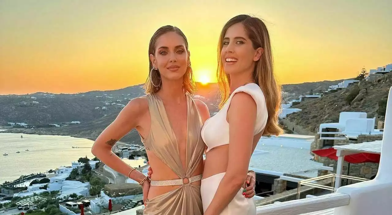 Chiara Ferragni: «A Mykonos per il bachelorette di mia sorella». I fan la prendono in giro: dire 'addio al nubilato' è da poveri