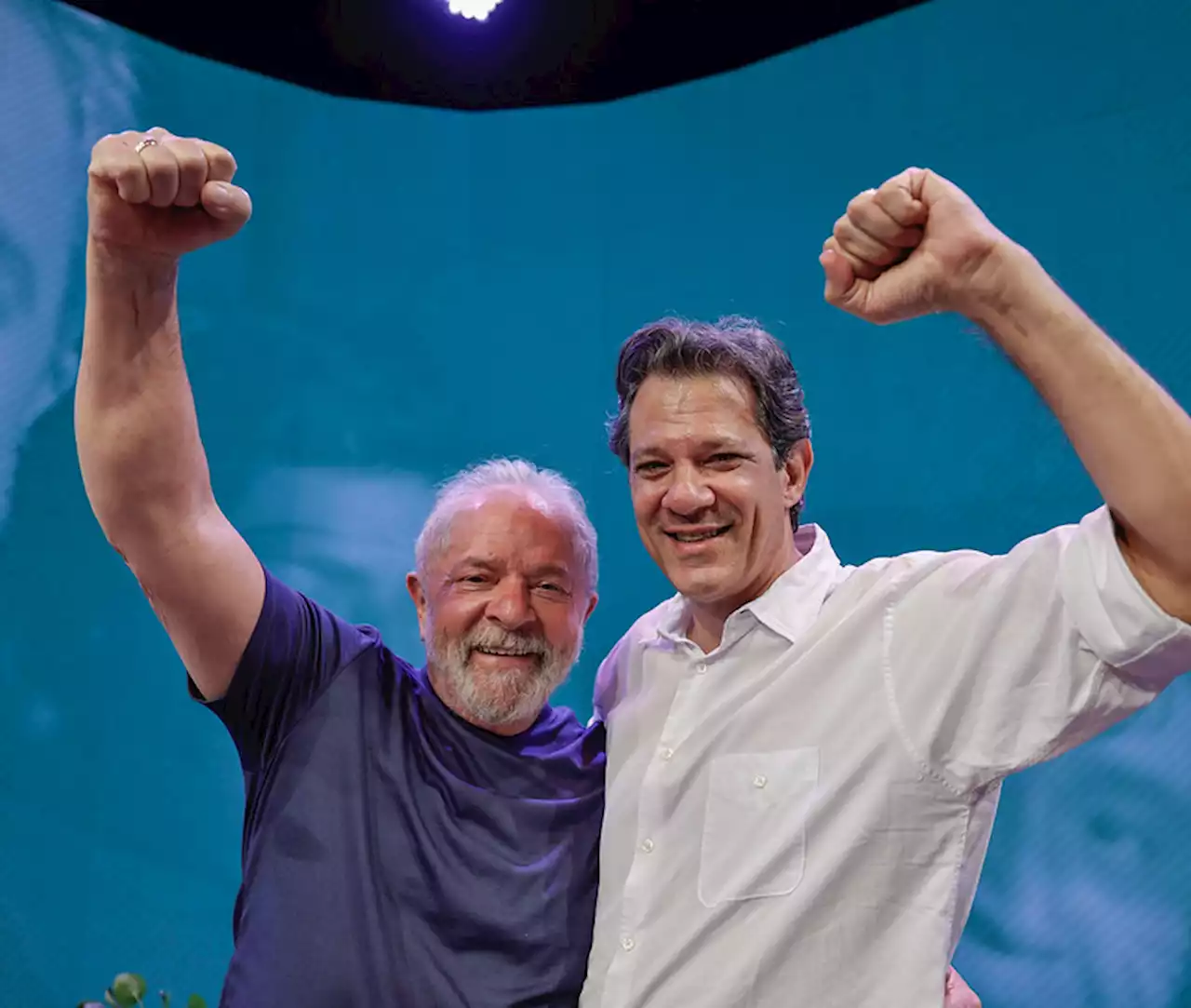 Crusoé: “Haddad está colocando o pijama em Lula?”