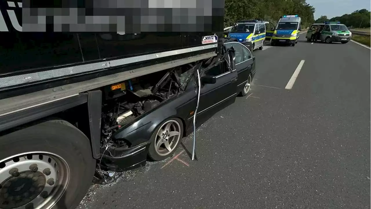 Nürnberg: Schwerer Unfall auf A73 in Bayern nach Stau durch Klimakleber auf der Fahrbahn