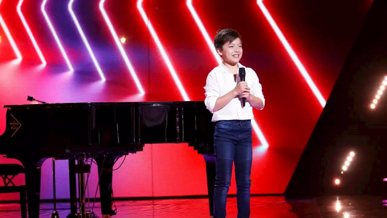 From busking to The Voice: The Aussie teen winning hearts in France