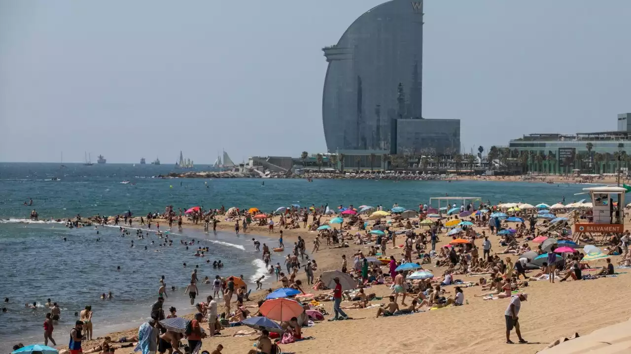 Warning for Aussie holidaymakers heading overseas