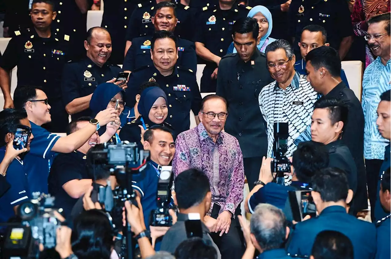 Anwar: I have your back