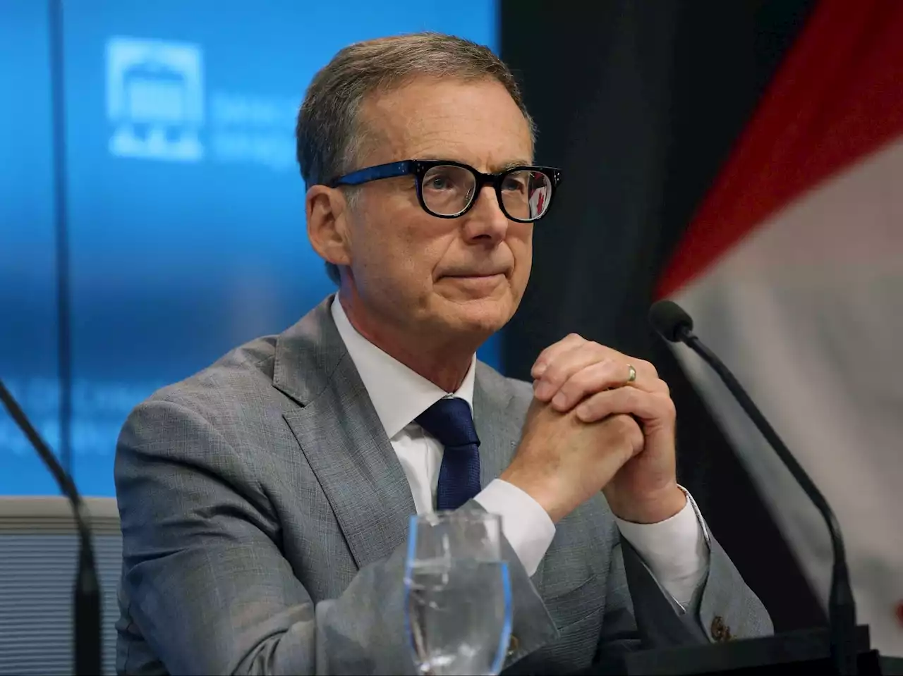 EDITORIAL: Bank of Canada staffers are doing just fine