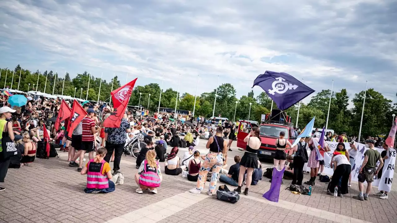 Proteste vor Rammstein-Konzerten in Berlin