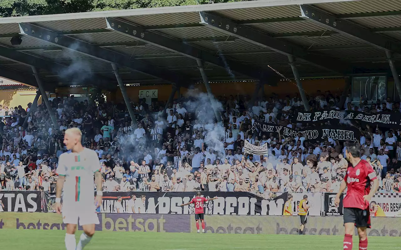 Raketen: Testspiel zwischen FC Augsburg und Besiktas abgebrochen