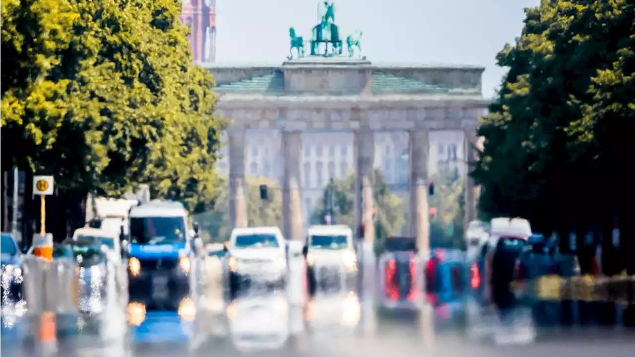 Berliner Arzt gibt Hitze-Tipps für den Sonnen-Samstag