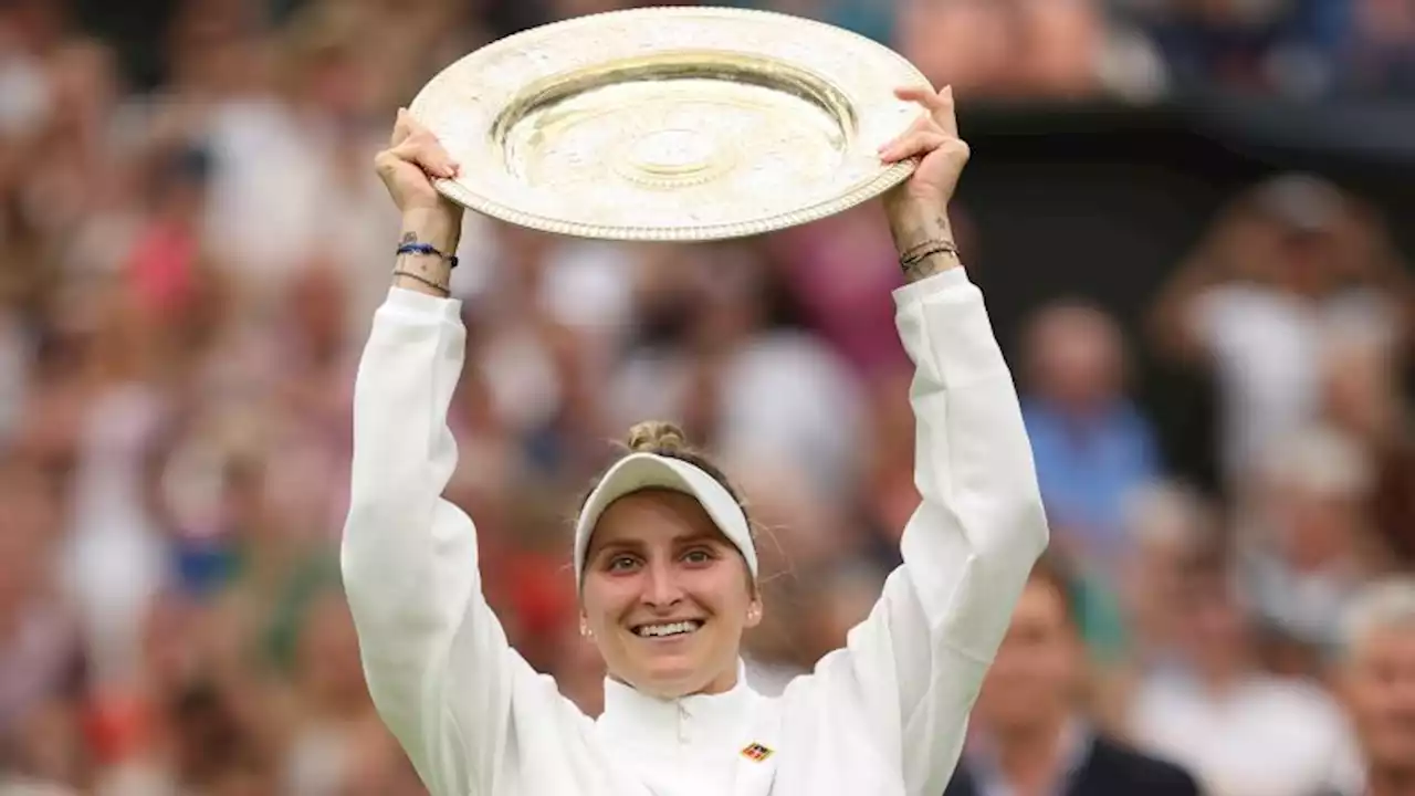 Markéta Vondroušová beats Ons Jabeur to make Wimbledon history | CNN