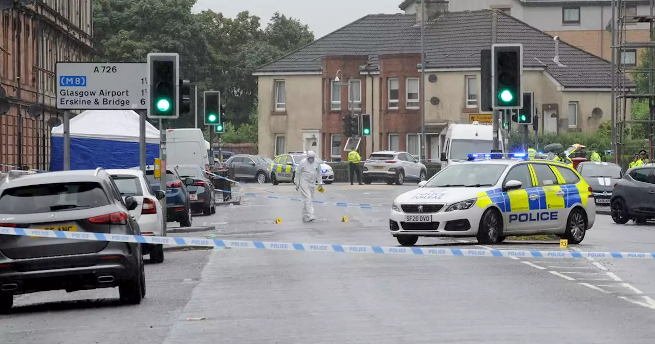 Teen seriously injured after being 'stabbed' in Paisley as cops probe incident