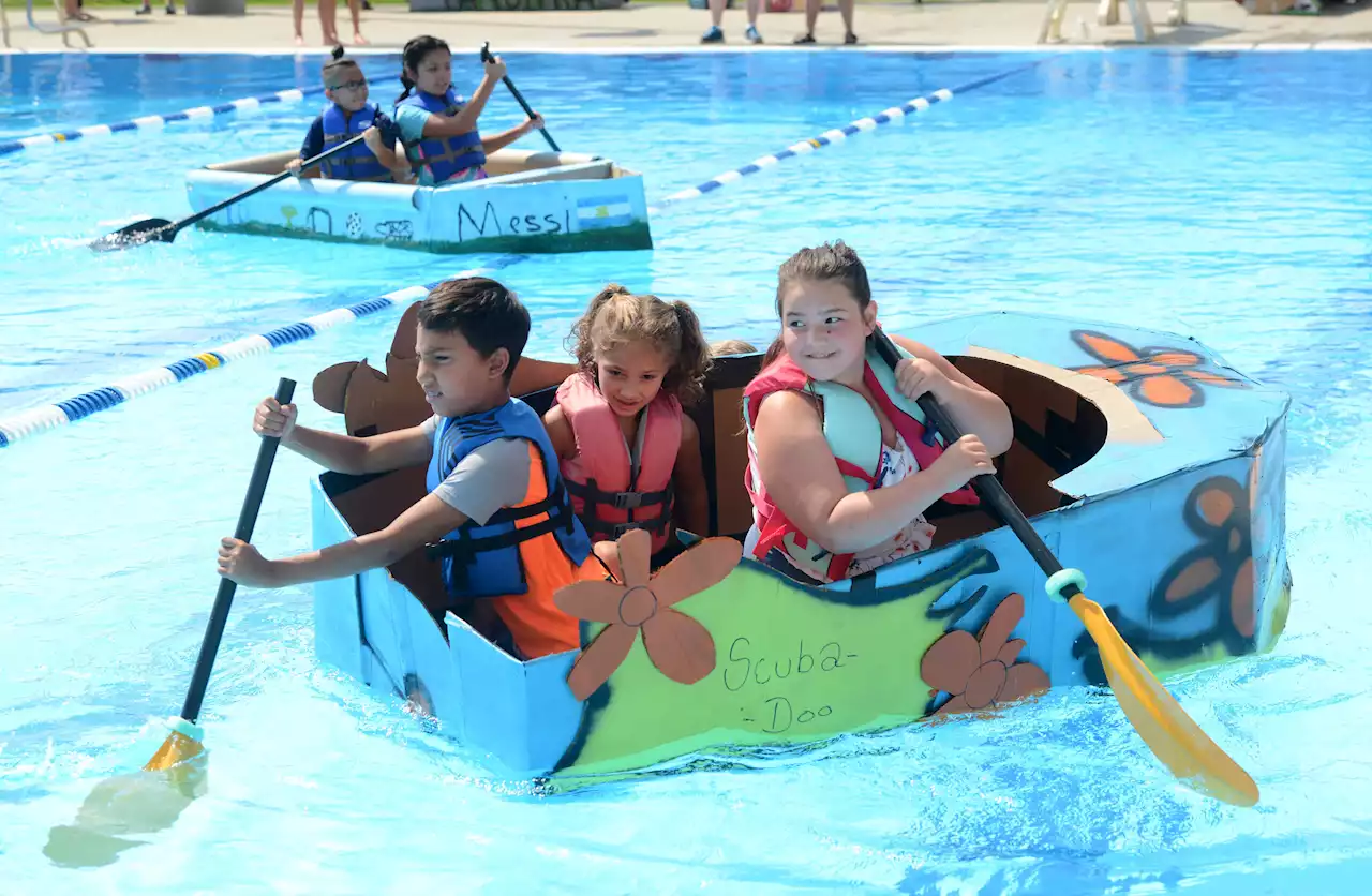 Kids show off creativity in Des Plaines cardboard boat regatta