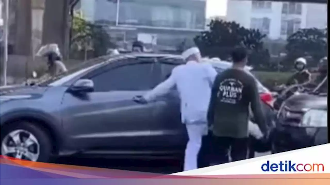 Viral Aksi Pengantin Pria Ngamuk Hingga Tendang Mobil di Jaksel