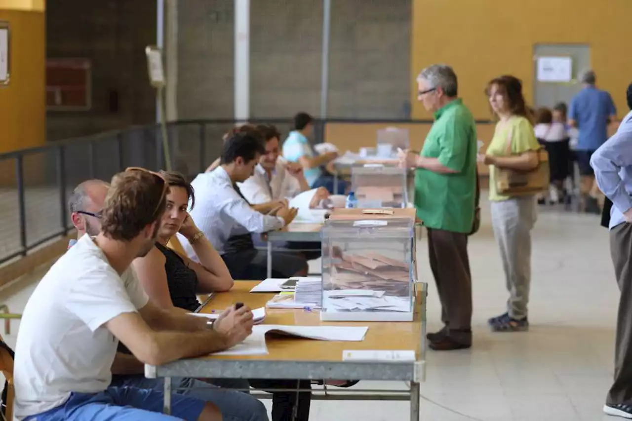 Los ayuntamientos tienen dificultades para encontrar a los miembros de las mesas electorales del 23-J