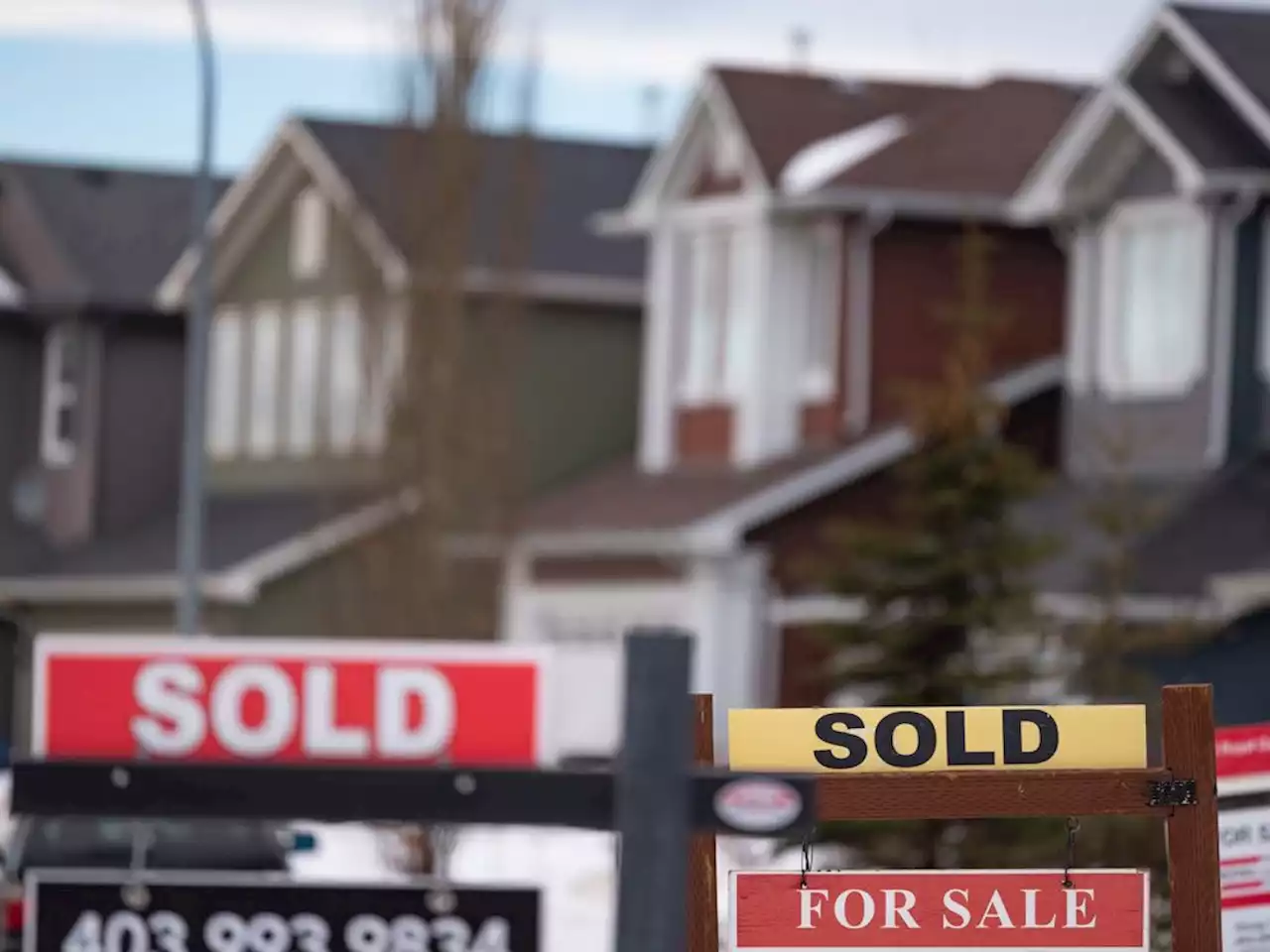 Alberta home prices jump as newcomers rush in