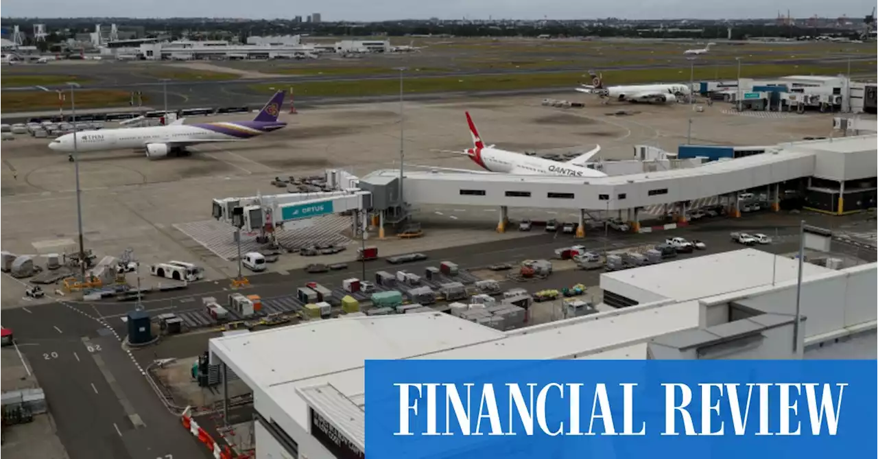 Qantas growing margins ten times faster than Woolies