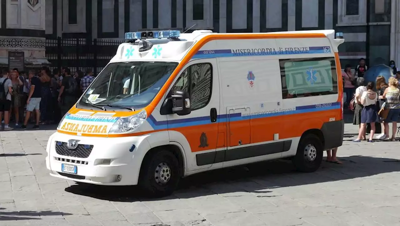 Sans moyen de transport, ils simulent un malaise pour voyager gratuitement en ambulance