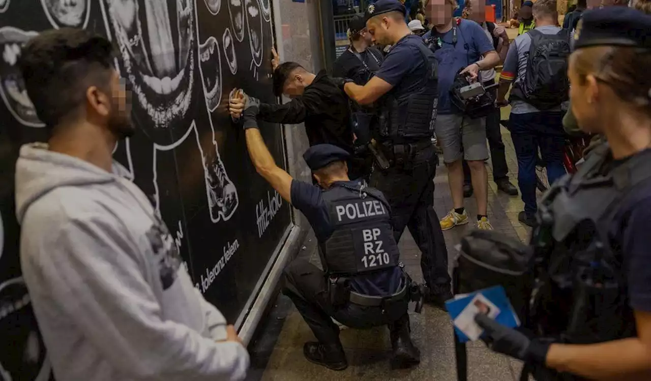 Waffenverbot am Hauptbahnhof – Großeinsatz mit 120 Polizisten (M+)