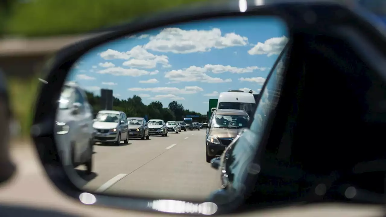 Hitze und große Stau-Gefahr: Auf diesen Autobahnen sind zum Ferienstart Nerven und Geduld gefragt