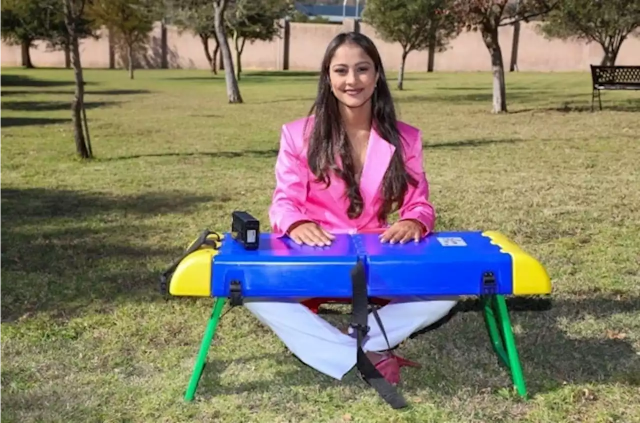 Desk on wheels: Pretoria woman turns school project into an engine for change | You