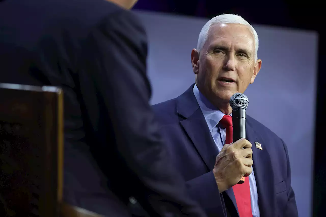 Mike Pence booed as he defends U.S. support for Ukraine