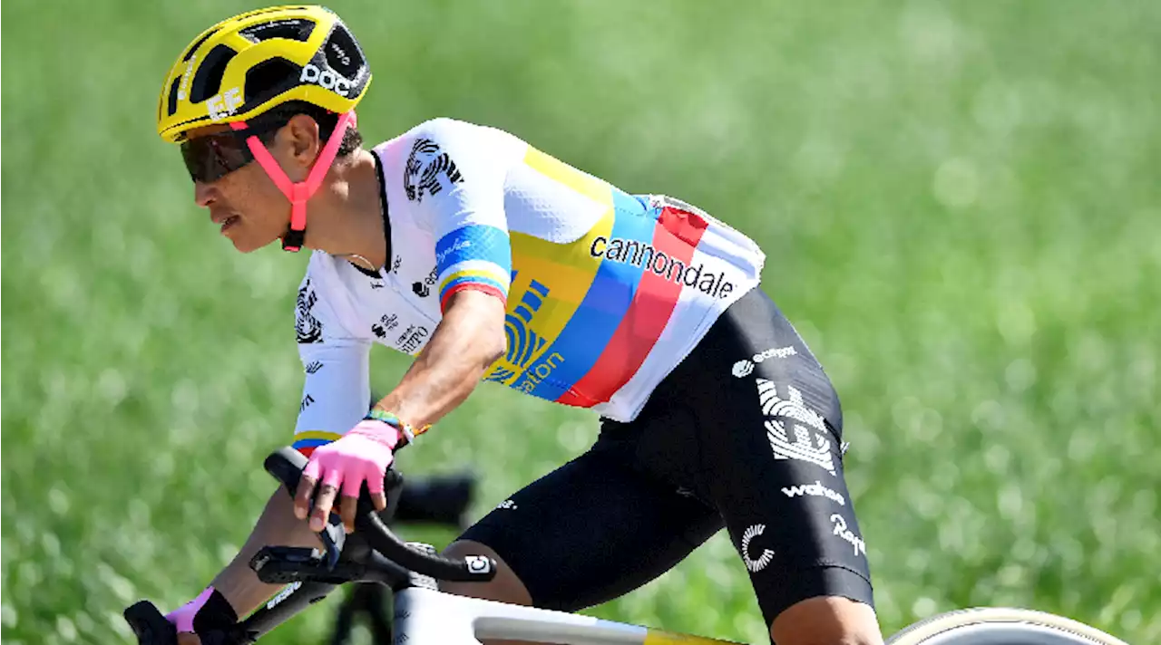 Malas noticias: Estaban Chaves se retiró del Tour de Francia, luego de una dura caída en la etapa 14