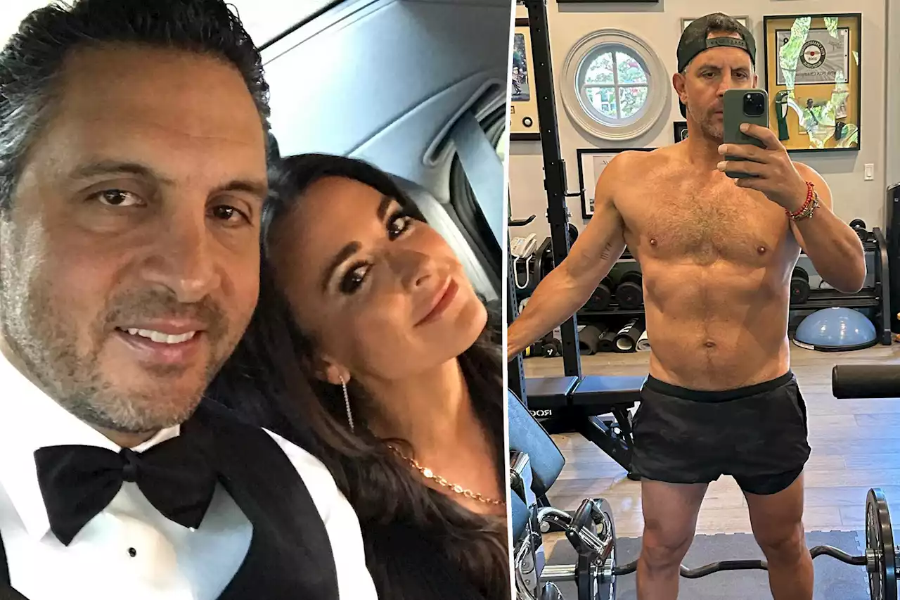 Kyle Richards trolls husband Mauricio Umansky over weight loss after separation: ‘Must be Ozempic’