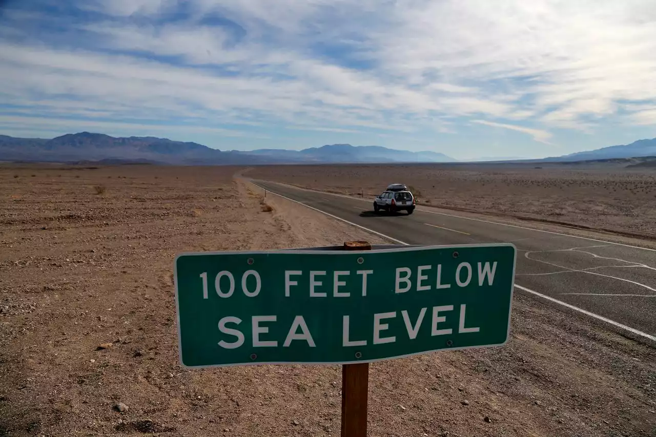 Death Valley visitors drawn to the hottest spot on Earth during ongoing US heat wave