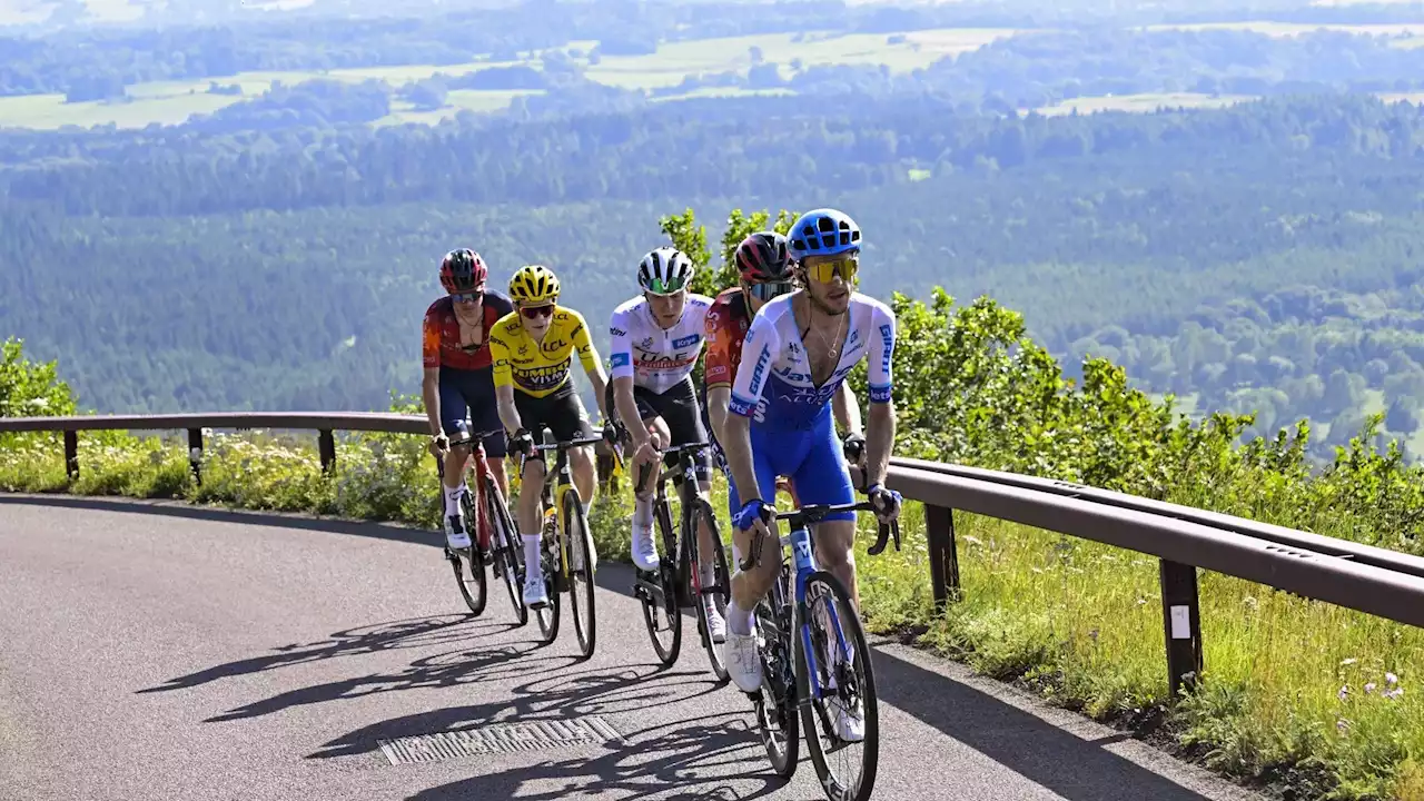 Direct vidéo - Tour de France 2023 : 14e étape, la course relancée, grosse bagarre pour prendre l'échappée, abandon pour Meintjes