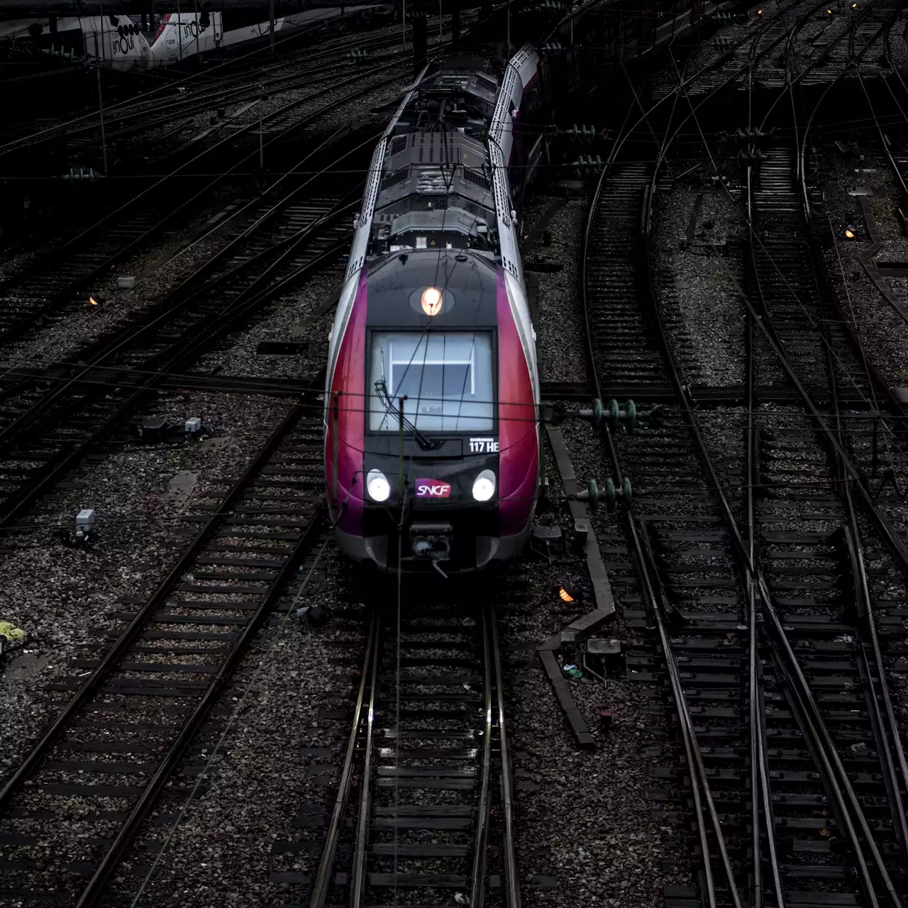 Femme poussée sur les rails d'un RER : le suspect placé dans une unité psychiatrique