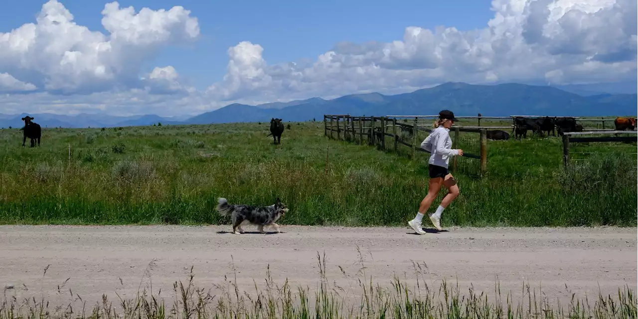 Woman Runs Across Montana to Honor Mother, Who’s Fighting a Rare Form of Leukemia