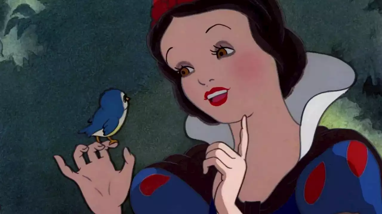 Disney says obviously fake Snow White photos are, in fact, fake