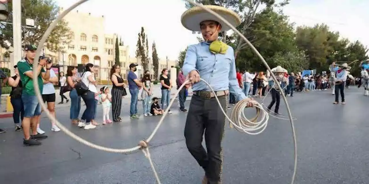 Invita Alcalde de Saltillo a disfrutar desfile de la FINA 446 este domingo