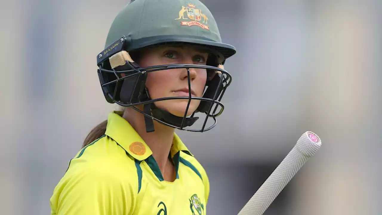 Australia retain women's Ashes with three-run ODI win