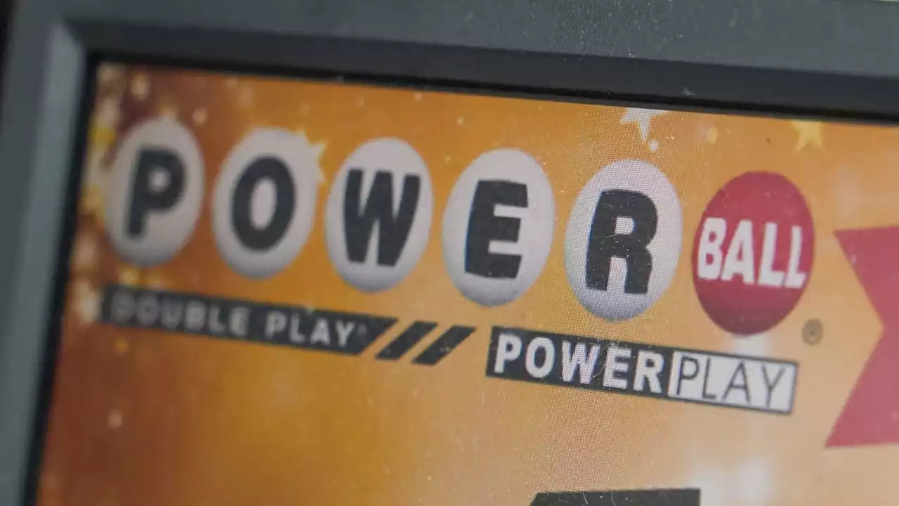 Powerball prize grows to $900 million after no jackpot winner drawn