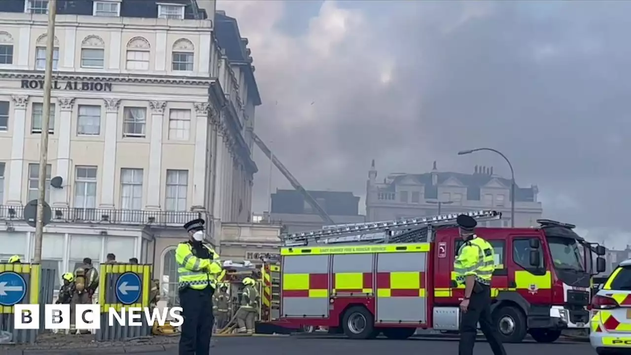 Brighton hotel blaze: Winds hamper firefighters