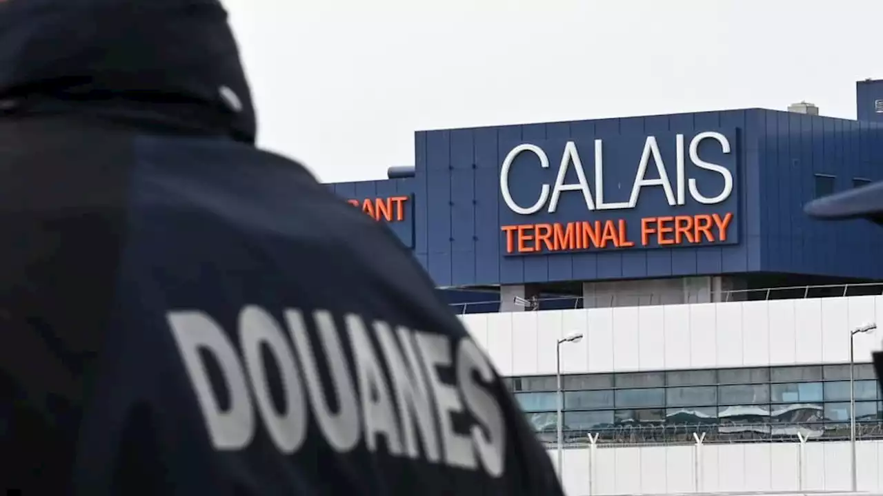 Calais: deux Britanniques arrêtés au port avec des lance-roquettes dans leur voiture