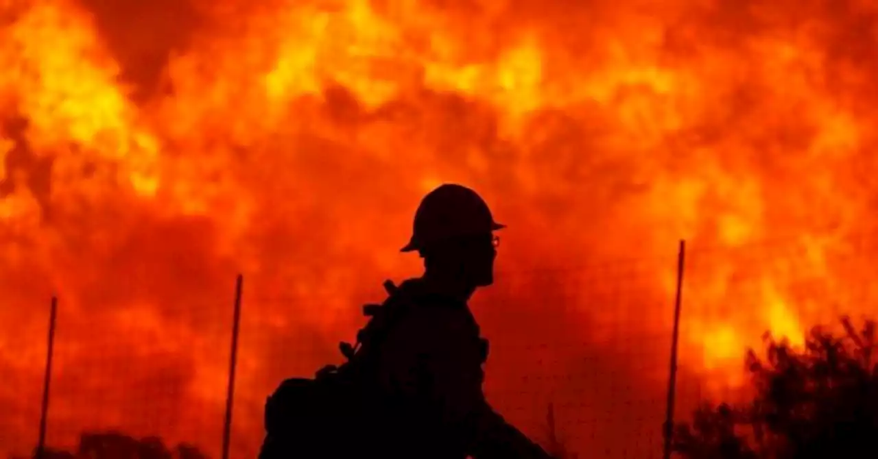 WATCH — Feel the Burn: Fireman Breaks Records While Running Ablaze