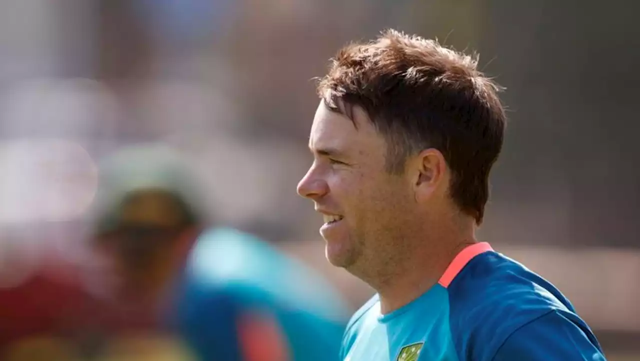 Australia's Harris expects Warner to play at Old Trafford