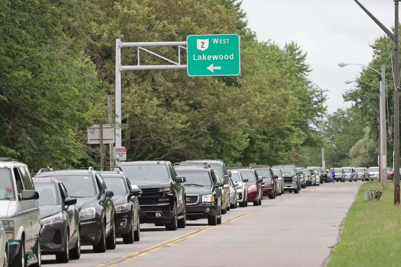 Food banks struggle to meet demand, as pandemic relief ends for thousands of Ohioans