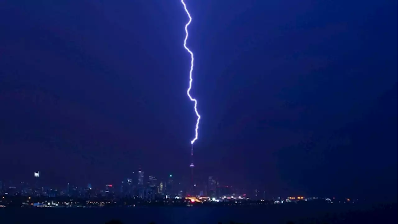 More than 15K lightning strikes recorded in Ontario over 2-day period