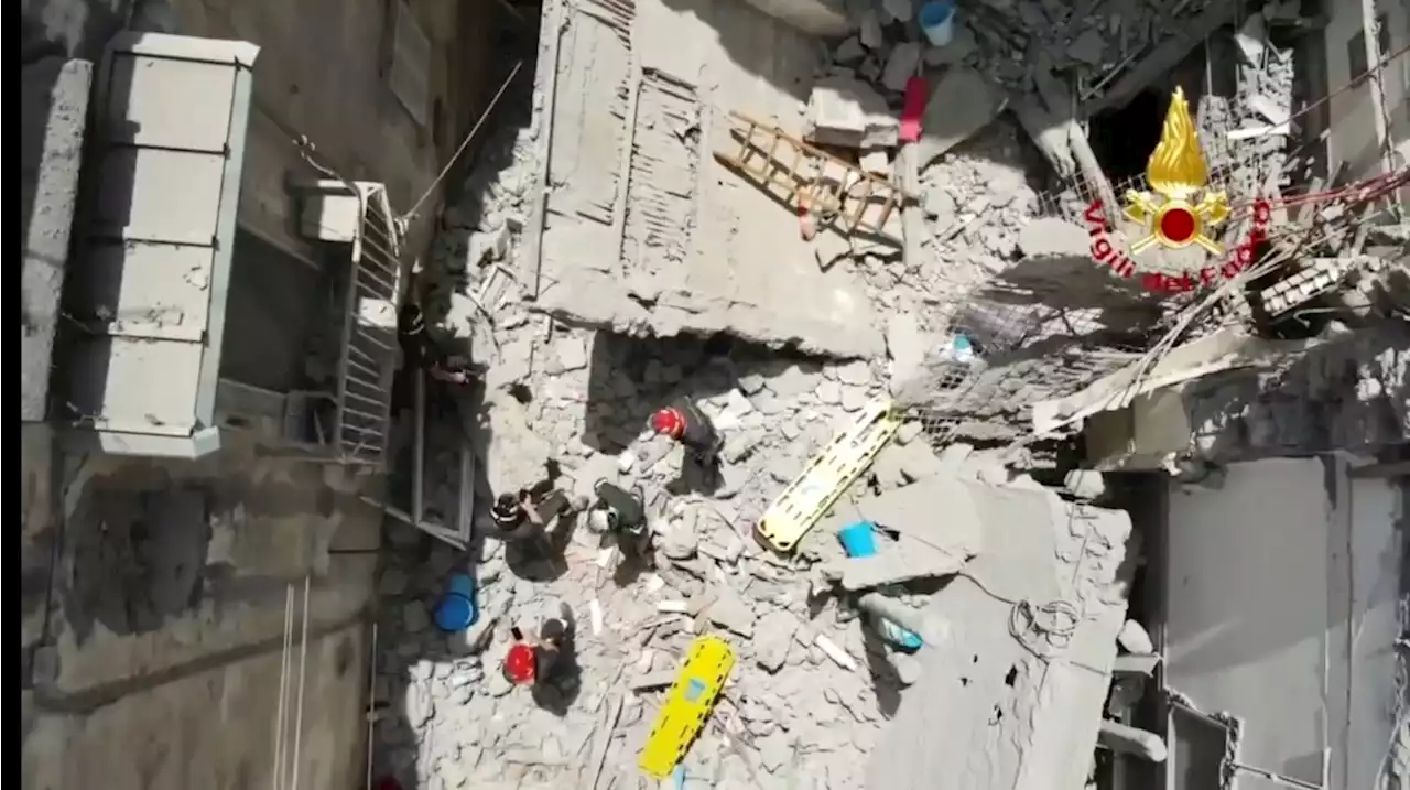 3 survivors rescued from rubble of collapsed apartment building in Naples, Italian officials say