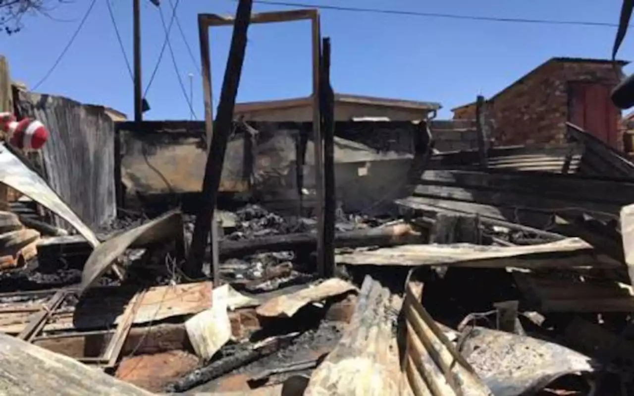 One dead, child missing after KZN informal settlement fire destroyes 700 homes