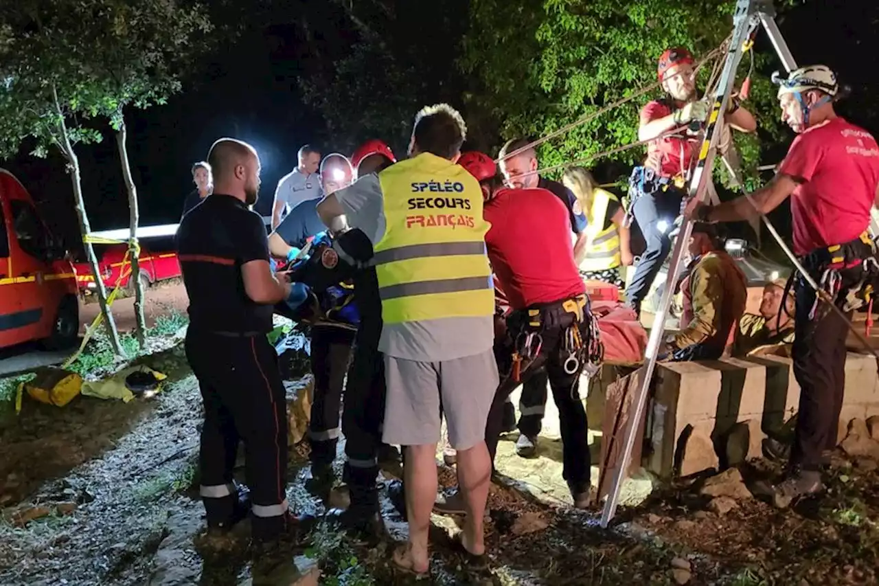 PHOTOS. Accident de spéléologie dans le Gard : 2 hommes bloqués durant 8 heures au fond d'un aven après la chute d'un rocher