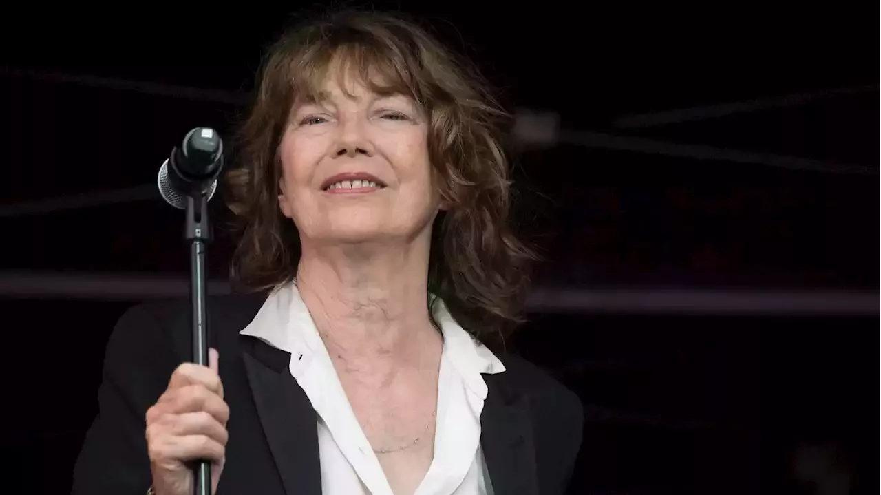 La Chanteuse Et Actrice Jane Birkin Ling Nue Anglaise Qui A Ravi Le