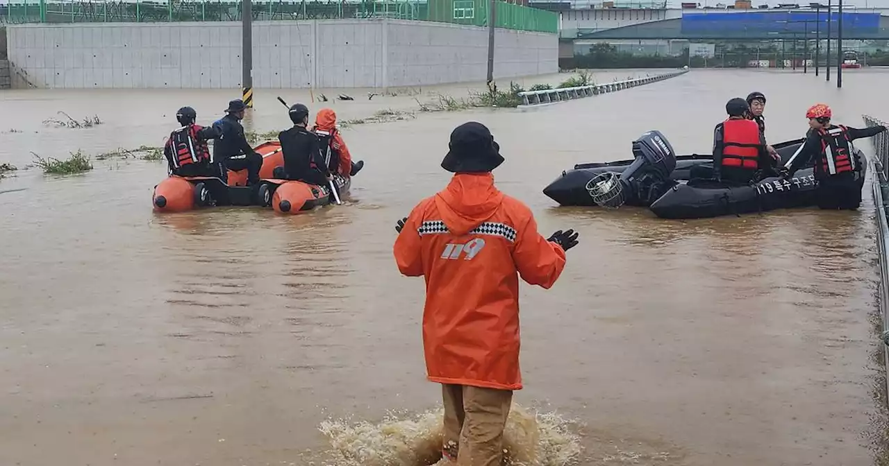 South Korea rescuers retrieve eight bodies from flooded underpass